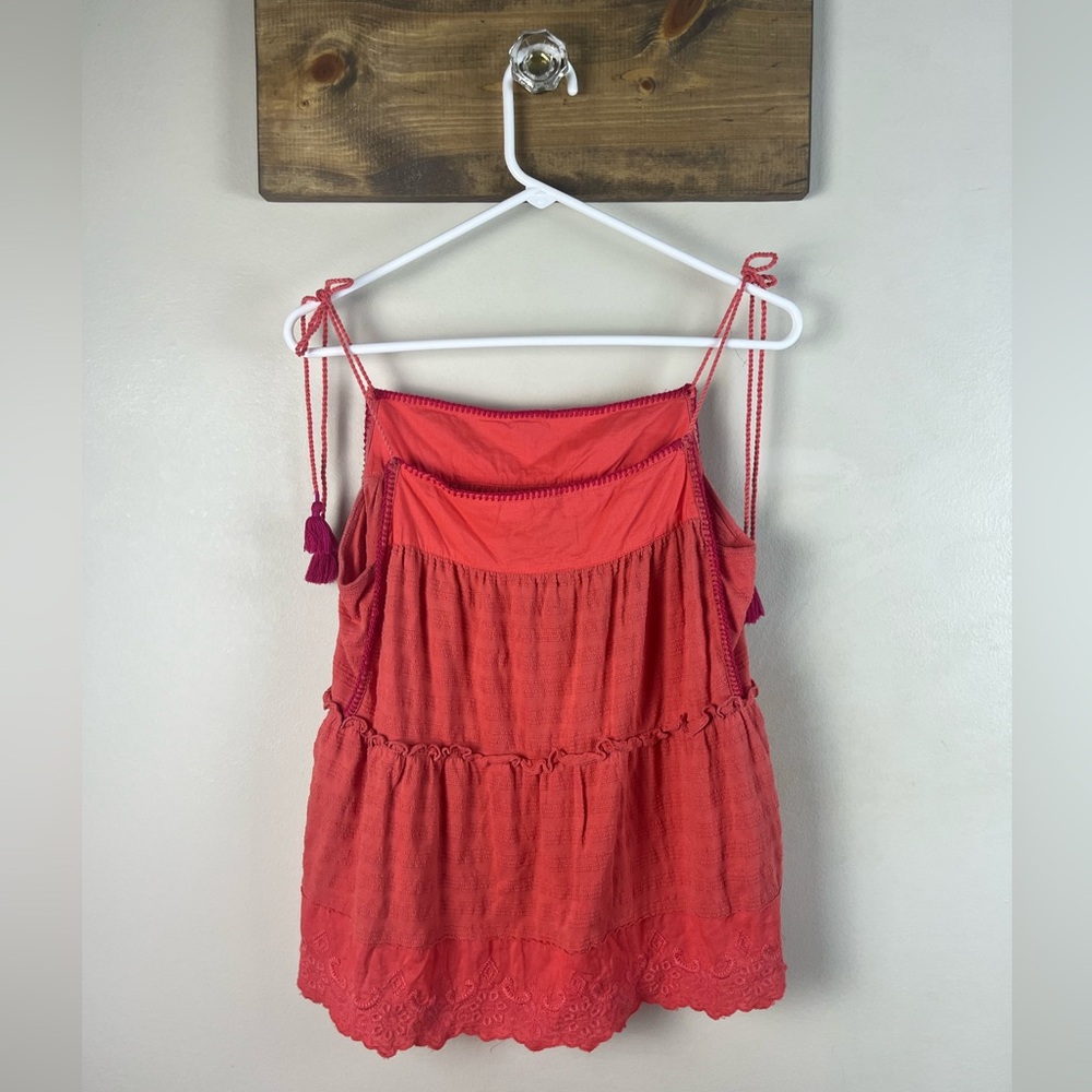 Anthropologie top size small- ties on the shoulder and has cute tassles